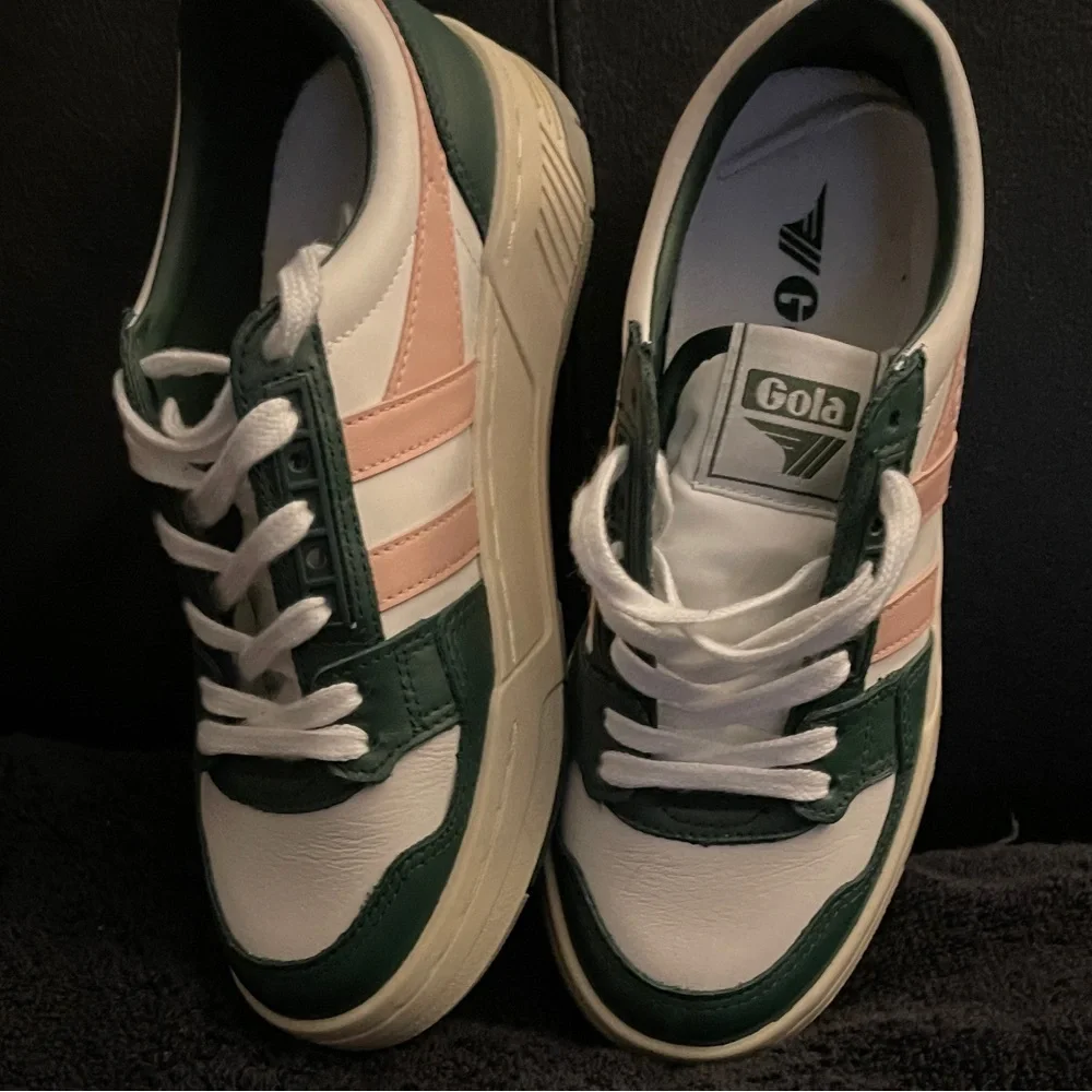 Gola Challenge CLB535 Women's White, Evergreen & Pearl Pink Sneakers Size 5 NEW